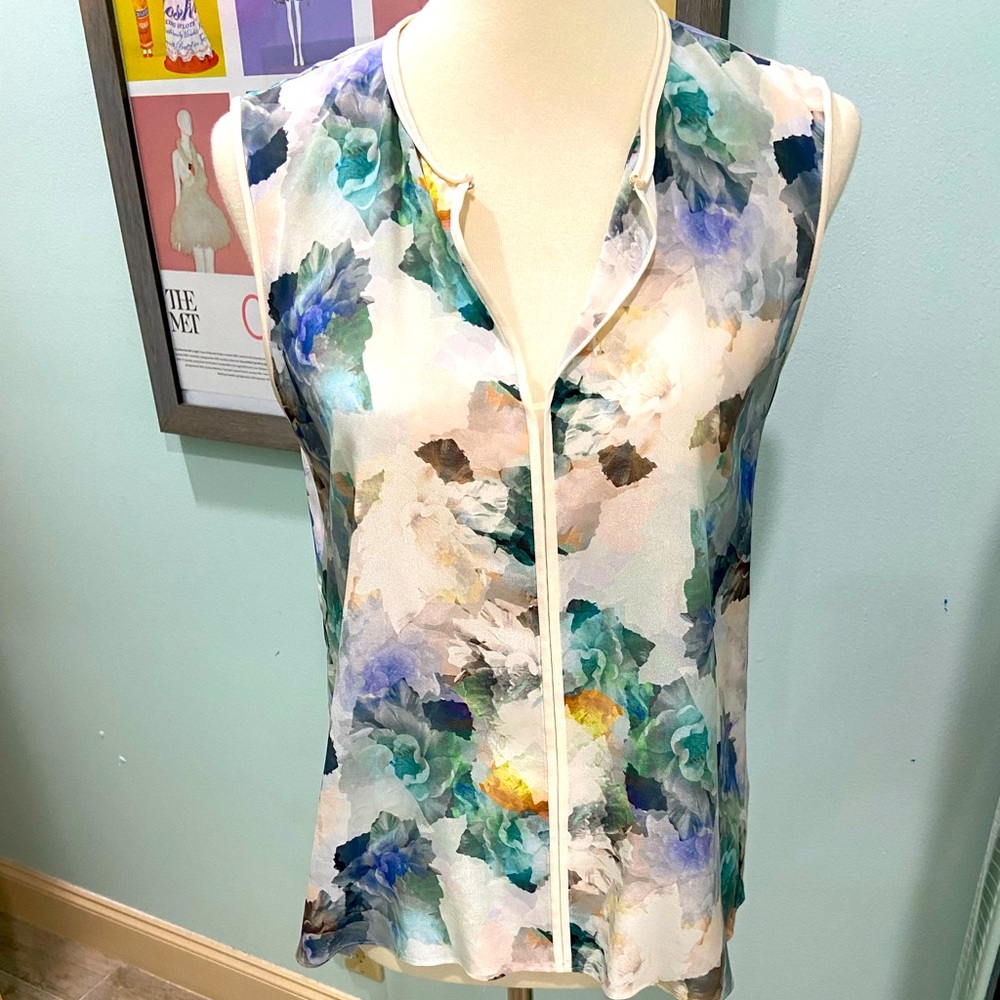 Lovely Rebecca Taylor sleeveless silk floral blouse size 8